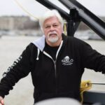 Les écologistes demandent au gouvernement de soutenir la demande d'asile politique de Paul Watson, le défenseur des baleines, en France